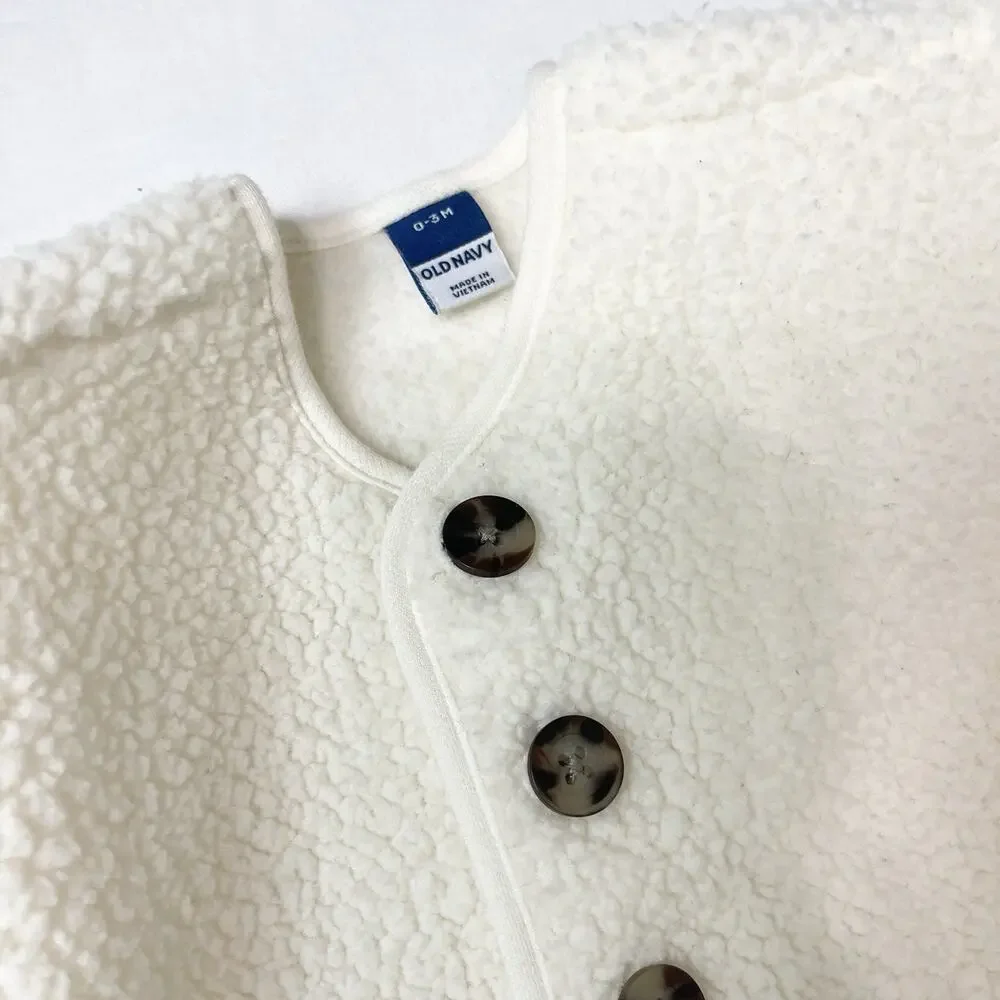 Old Navy Unisex Long-Sleeve Sherpa Button-Front‎ Bodysuit for Baby 0-3m White